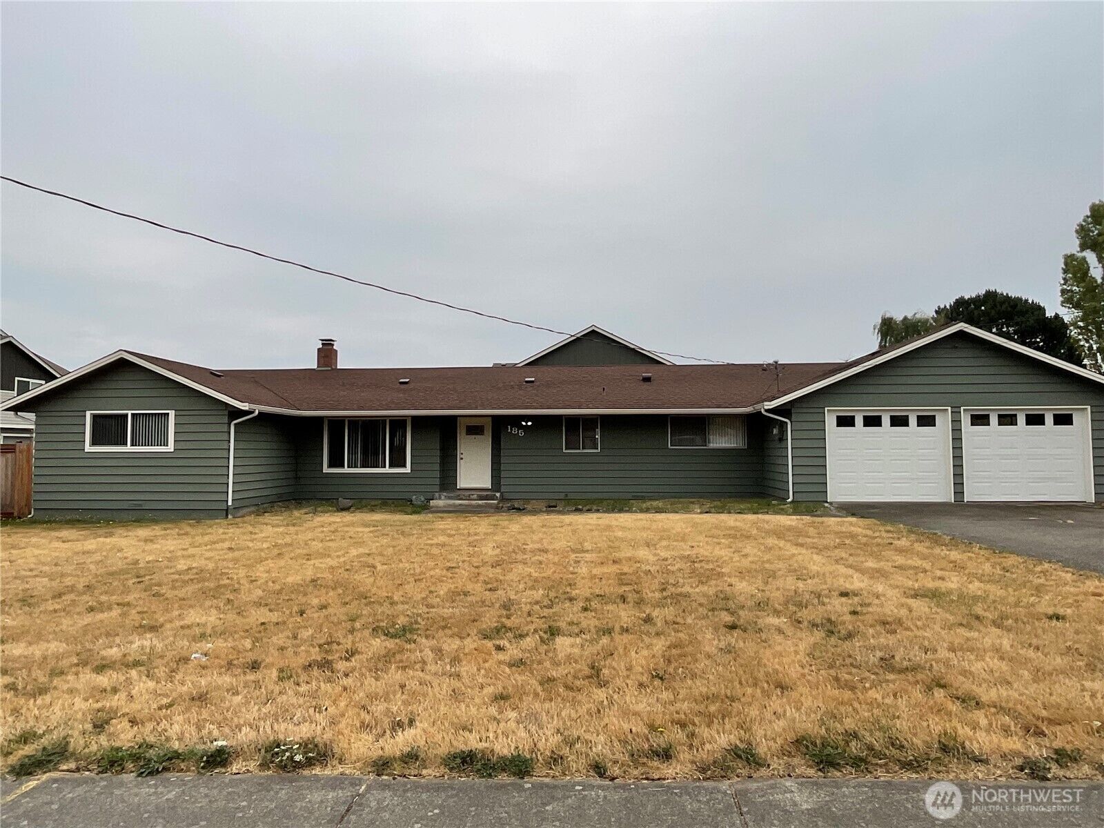 Property Photo:  185 SW 3rd Street  WA 98277 