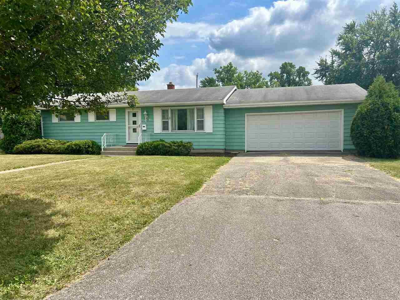 Property Photo: 2493 Boardwalk Circle Fort Wayne IN 46809