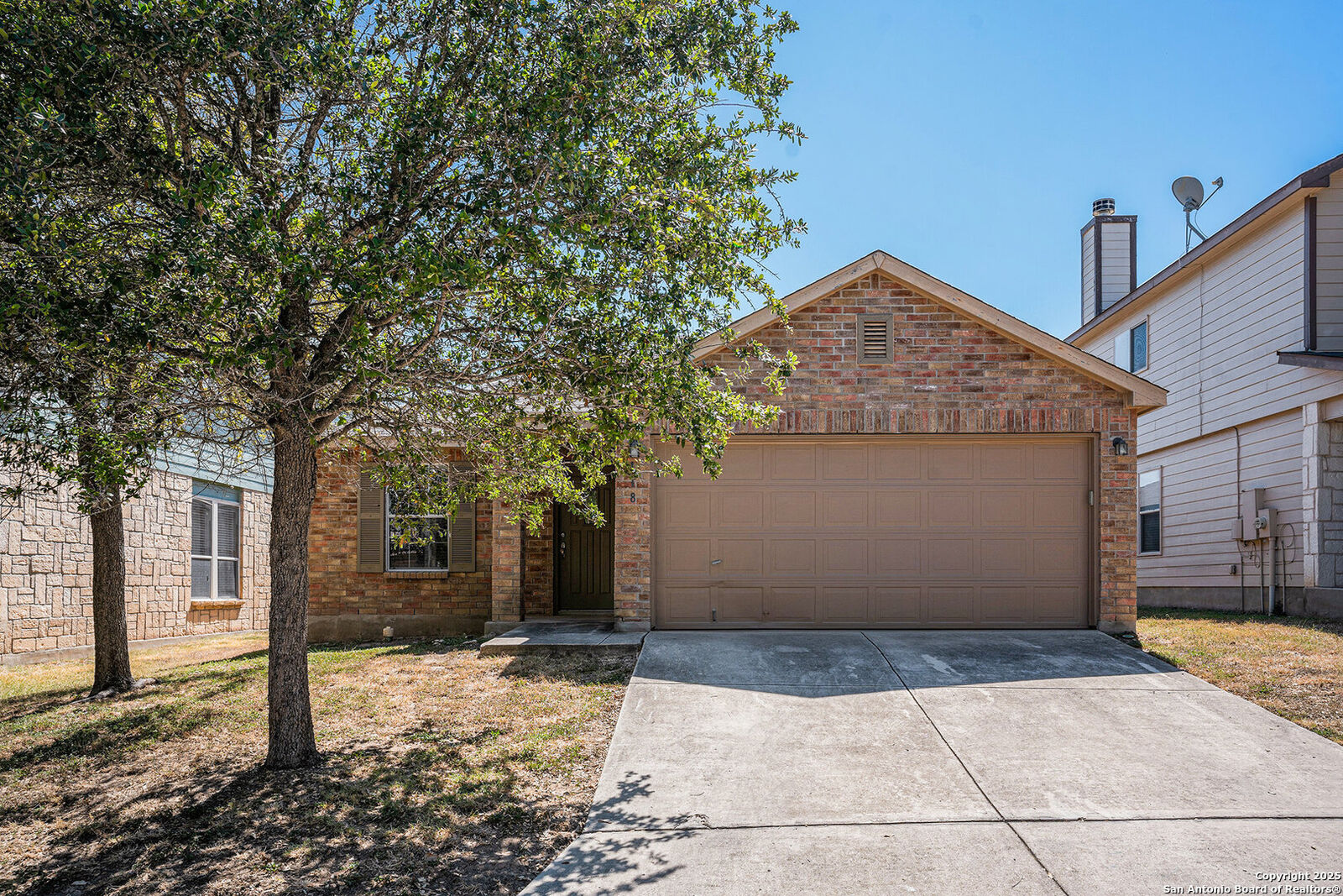 Property Photo:  118 Fontana Albero  TX 78253 