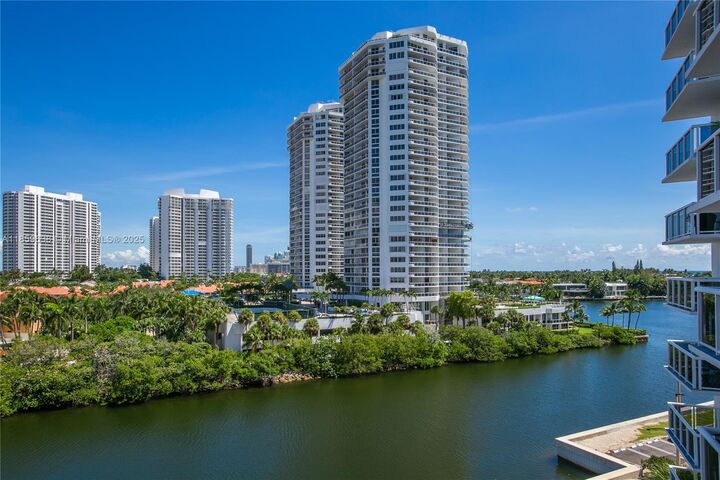 Property Photo: 20505 E Country Club Dr 731 FL 33180