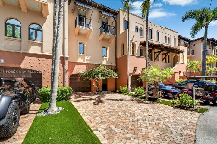Property Photo: 6222 Paradise Point Drive 6222 FL 33157