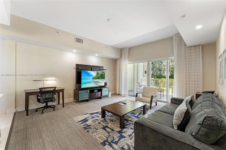 Property Photo: 5300 NW 87th Ave 408 FL 33178