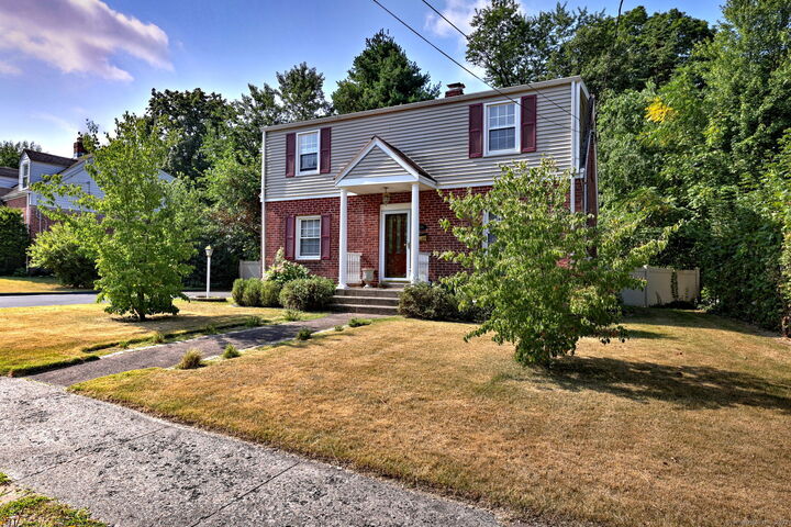 144 Oberlin Road  Hamden CT 06514 photo