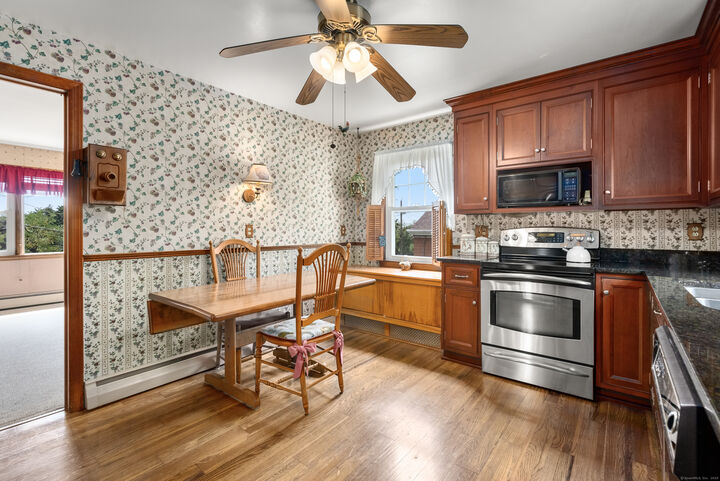 Property Photo:  16 Exchange Place  CT 06825 