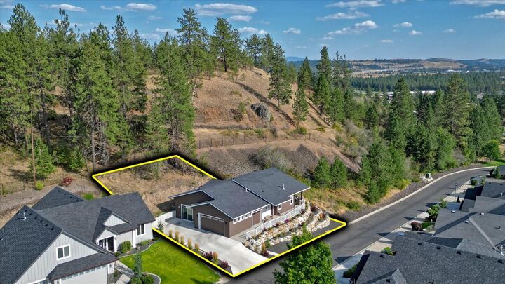 Property Photo:  13622 N Eagle View Ln  WA 99208 
