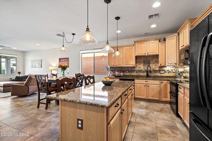 Property Photo: 13773 E Carruthers Street AZ 85641