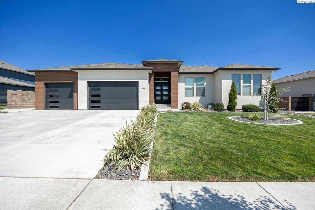 Property Photo:  4126 Highview St  WA 99352 