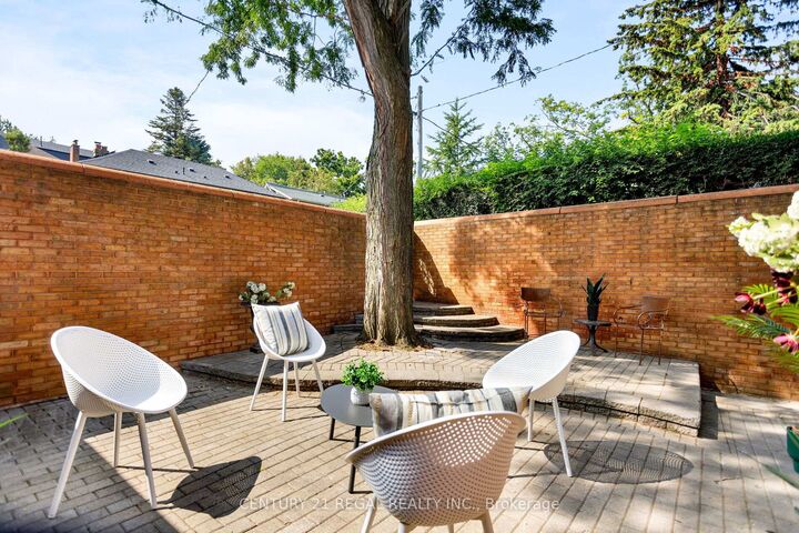 Property Photo:  72 Abbott Avenue  ON M6P 1H6 
