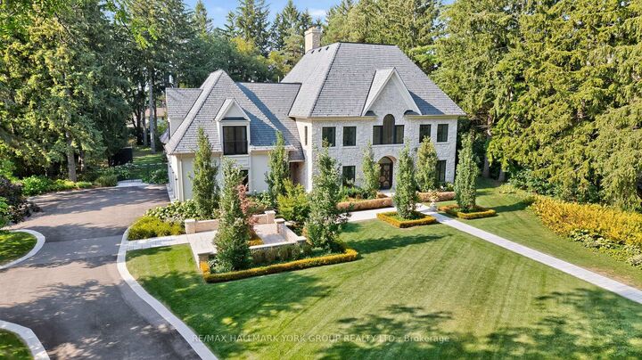 Photo de la propriété: 108 Kennedy Street W ON L4G 2L7