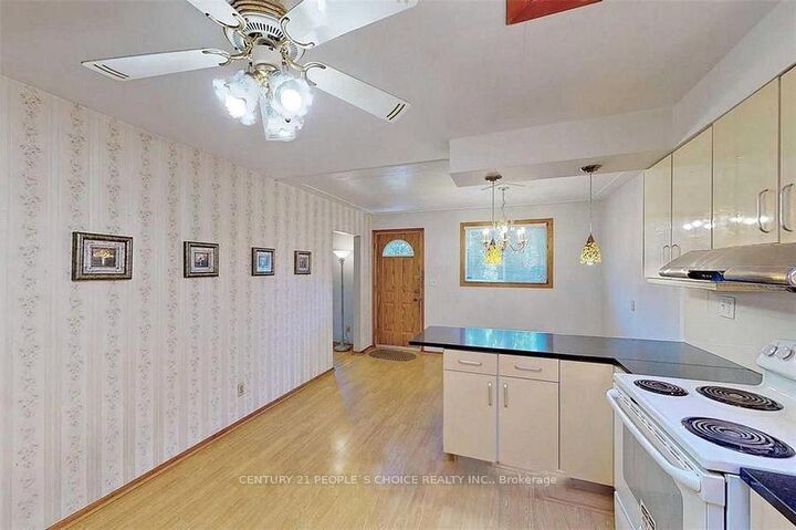 Property Photo:  122 Rifle Range Road  ON L8S 3B6 
