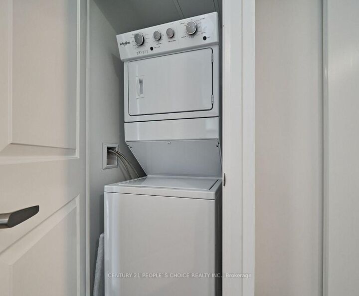 Property Photo:  3655 Kingston Road 602  ON M1M 0E2 