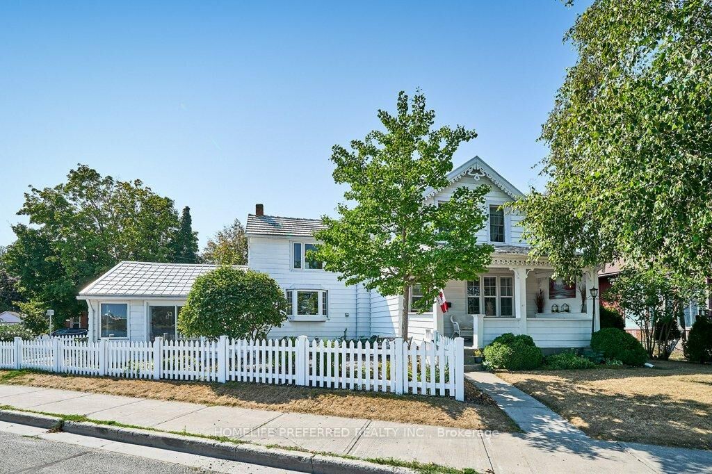 Property Photo: 157 Crescent Street ON K9J 2G4