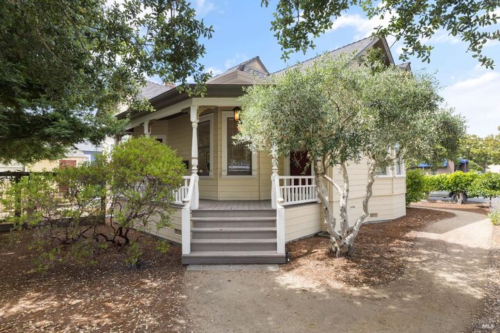 Property Photo: 531 E Washington Street CA 94952
