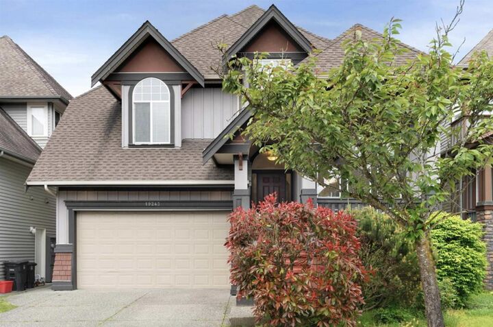 Property Photo: 19243 Fieldstone Walk BC V3Y 2X1
