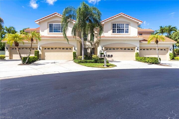 Property Photo: 15157 Oxford Cv 2404 FL 33919