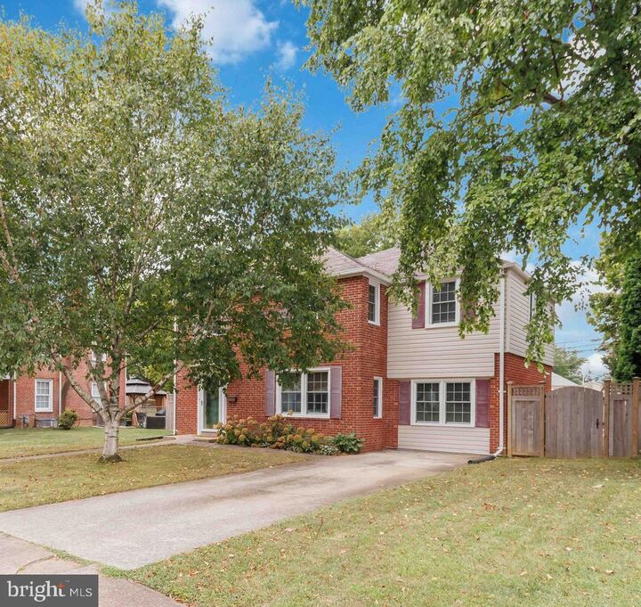 24 Maple Avenue  Camp Hill PA 17011 photo