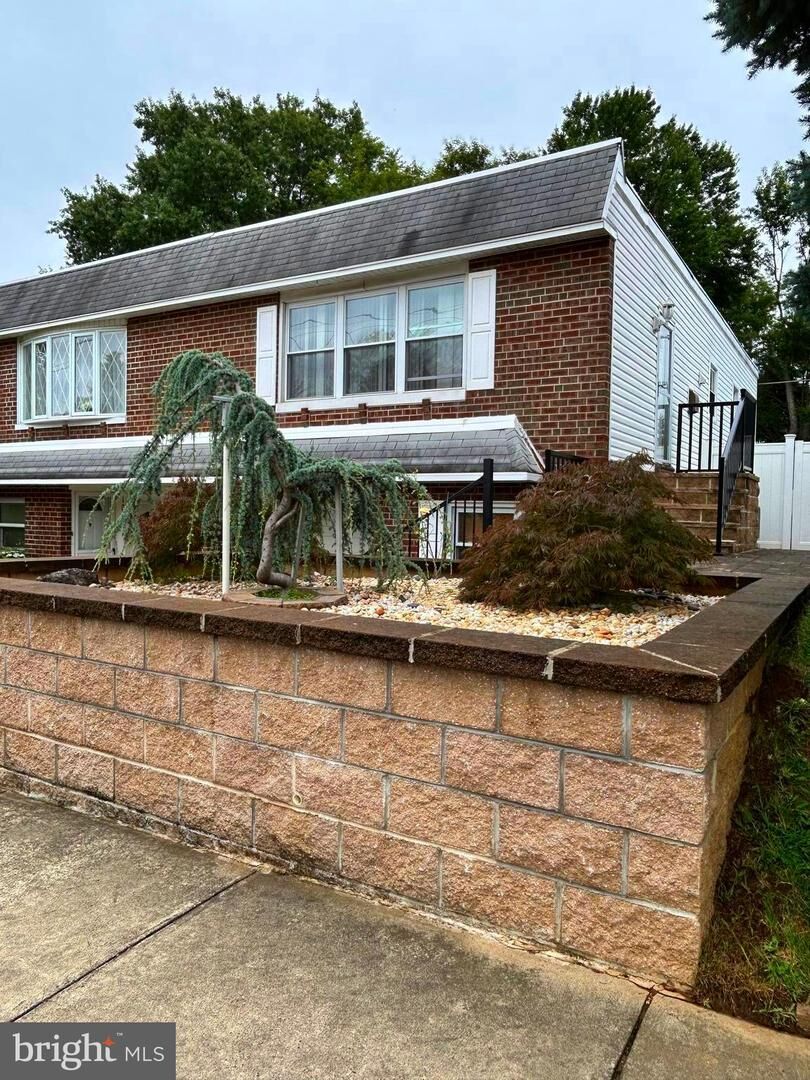Property Photo:  10665 Halstead Street  PA 19116 