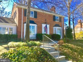 3604 Oval Drive  Alexandria VA 22305 photo