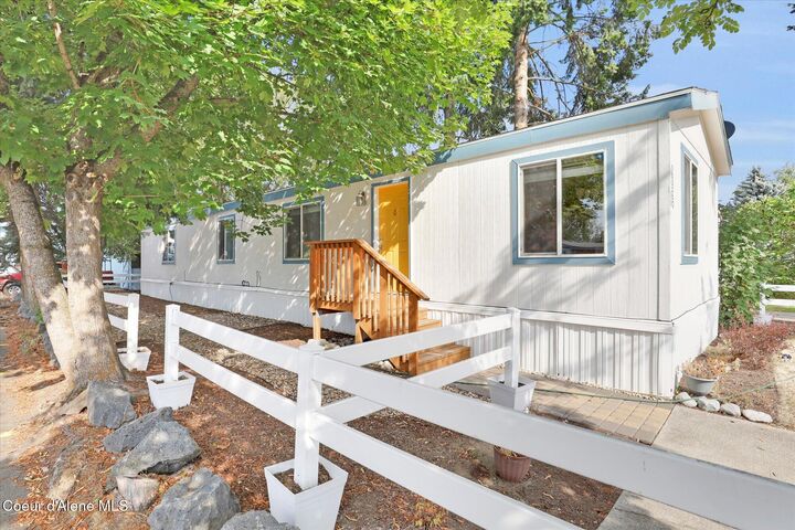 Property Photo:  2055 W Dartmouth Cir  ID 83815 