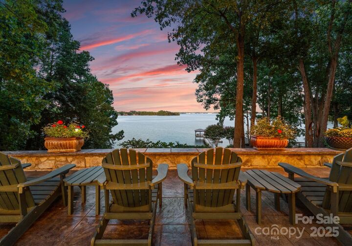 Property Photo: 16318 Belle Isle Drive NC 28031