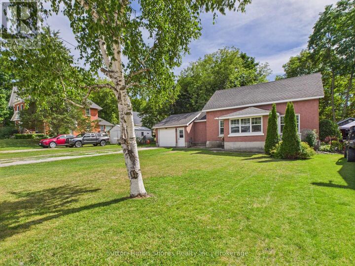 Property Photo: 24 Market Street ON N0H 2N0