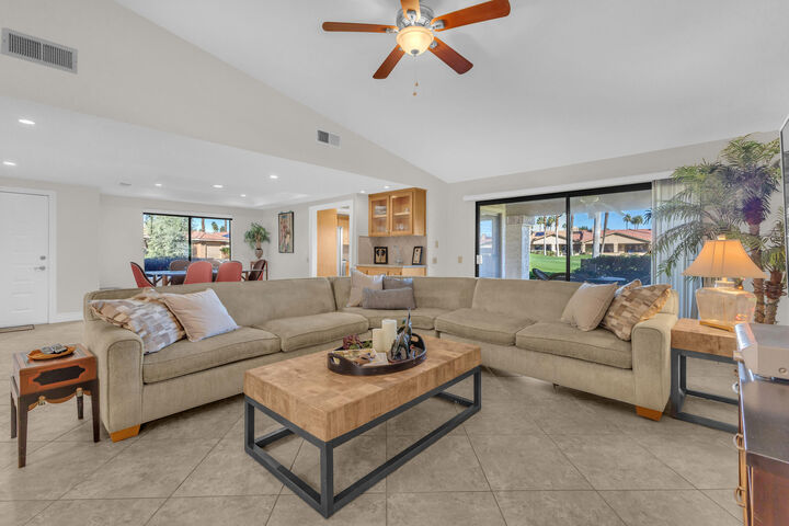 Property Photo:  168 Camino Arroyo S  CA 92260 