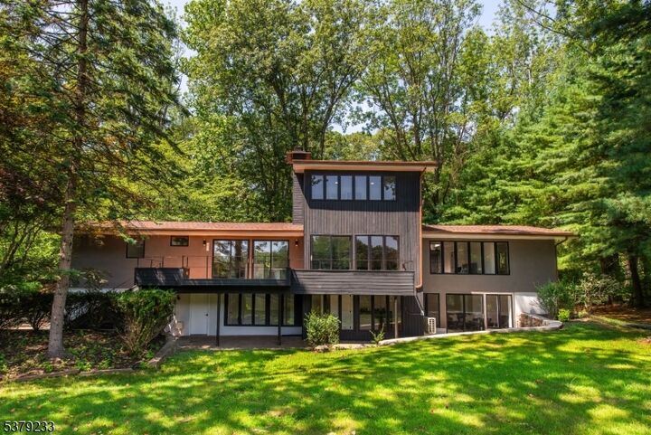 28 W Shore Rd  Mountain Lakes Boro NJ 07046 photo