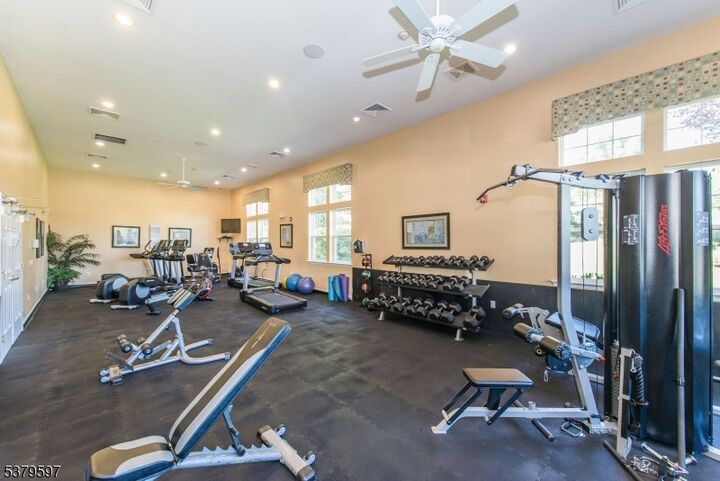 Property Photo: 6203 Brookhaven Ct 6203 NJ 07457