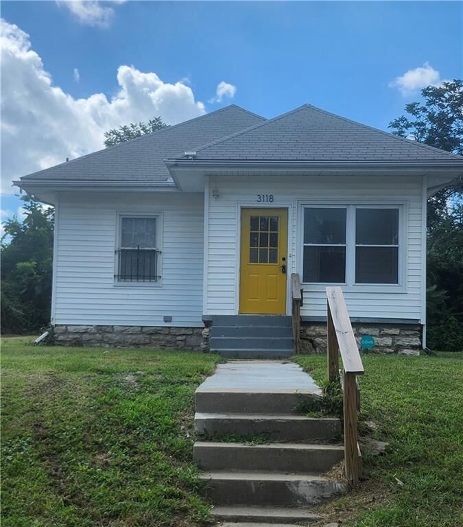 3118 Kensington Avenue  Kansas City MO 64128 photo