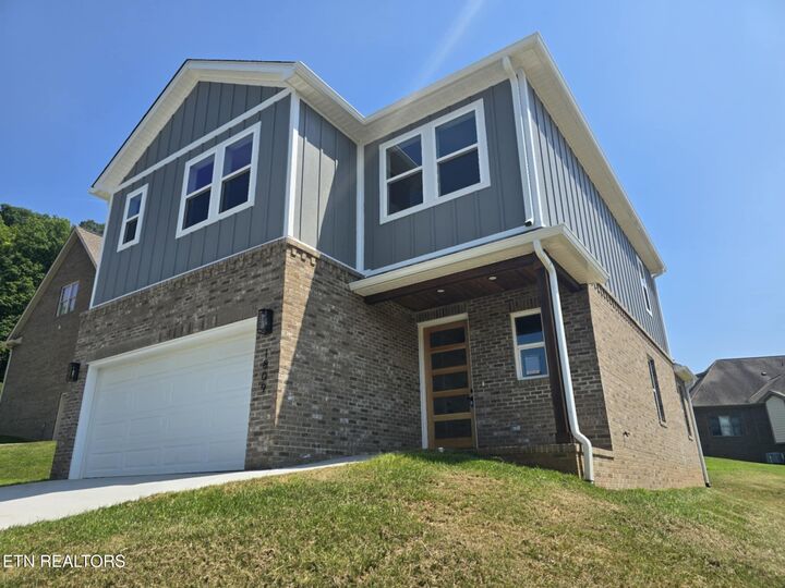 Property Photo: 1809 Topsail Court TN 37664