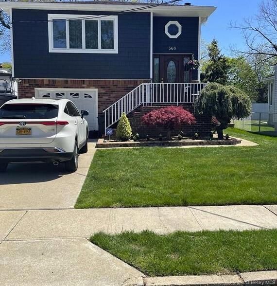 Property Photo:  568 S 15th Street  NY 11757 