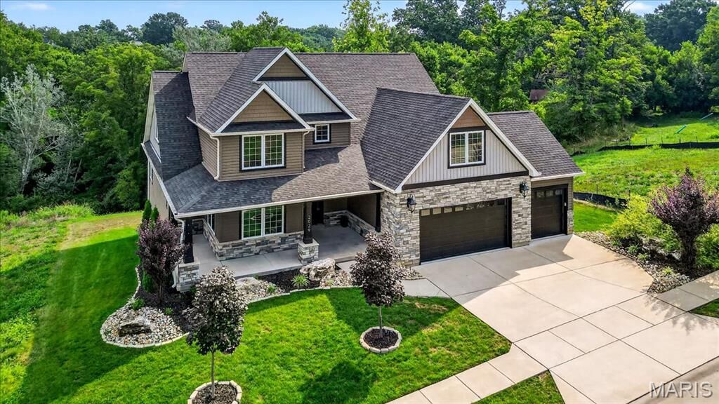 Property Photo: 2029 Lily Avenue MO 63122