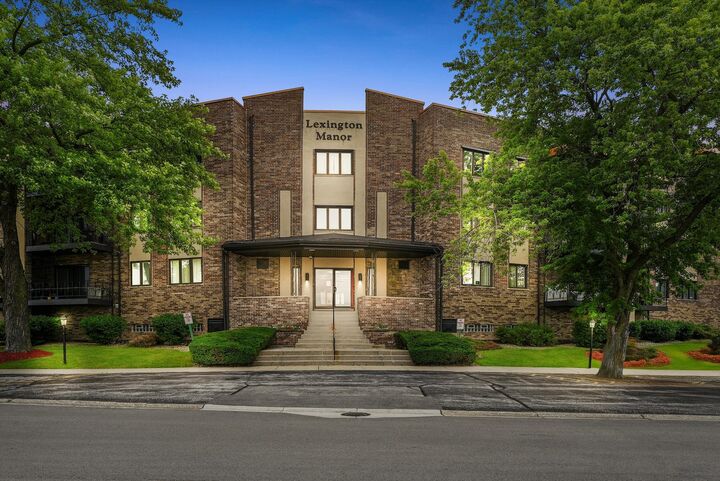 Property Photo:  7100 W 95th Street 312  IL 60453 