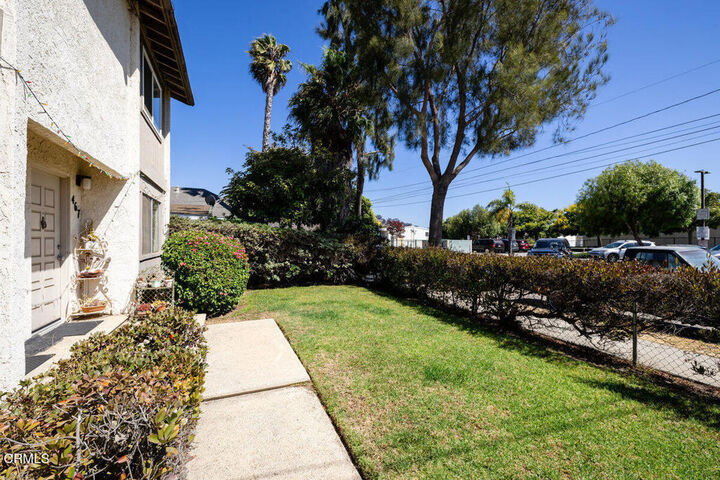 Property Photo: 467 W Simpson Street CA 93001
