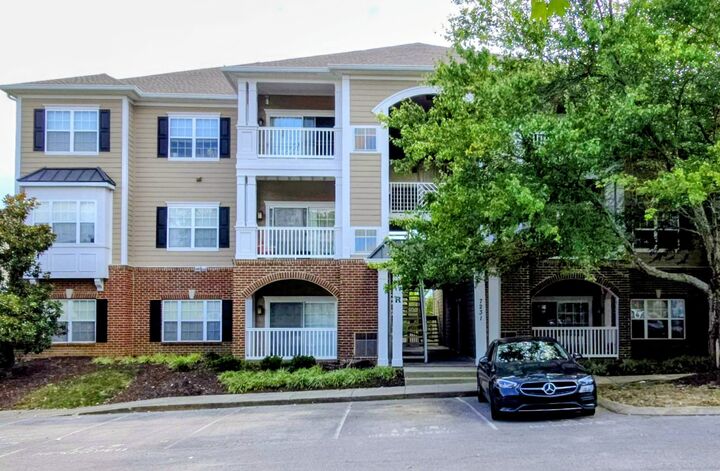 Property Photo:  7231 Althorp Way R-7  TN 37211 