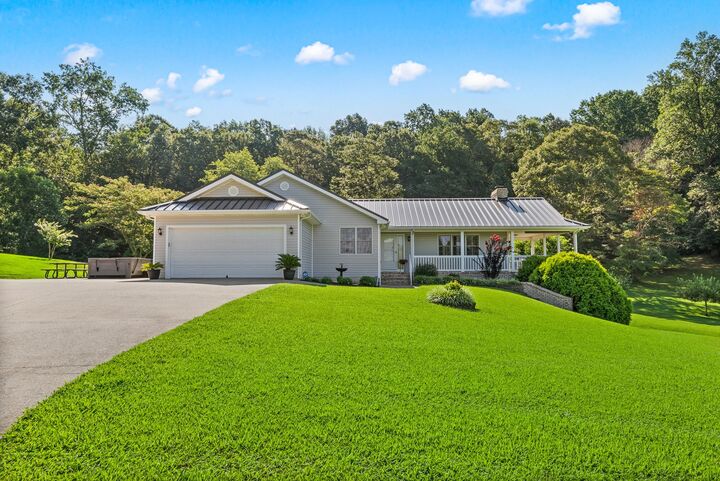 Property Photo:  202 Partridge Pt  KY 42211 