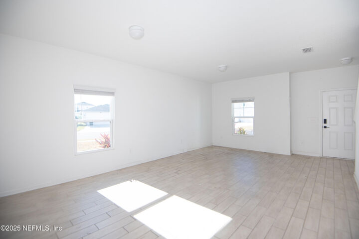 Property Photo: 192 Barbosa Trail FL 32095