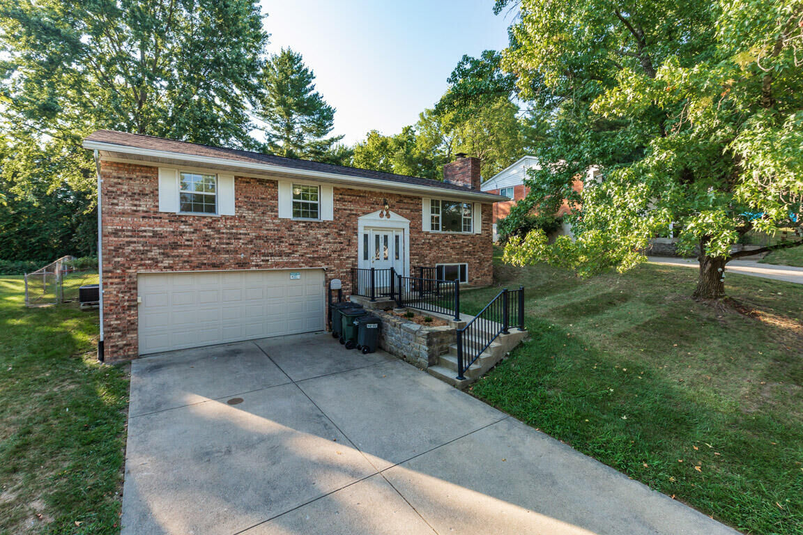 Property Photo: 42 E Kimberly Drive KY 41075