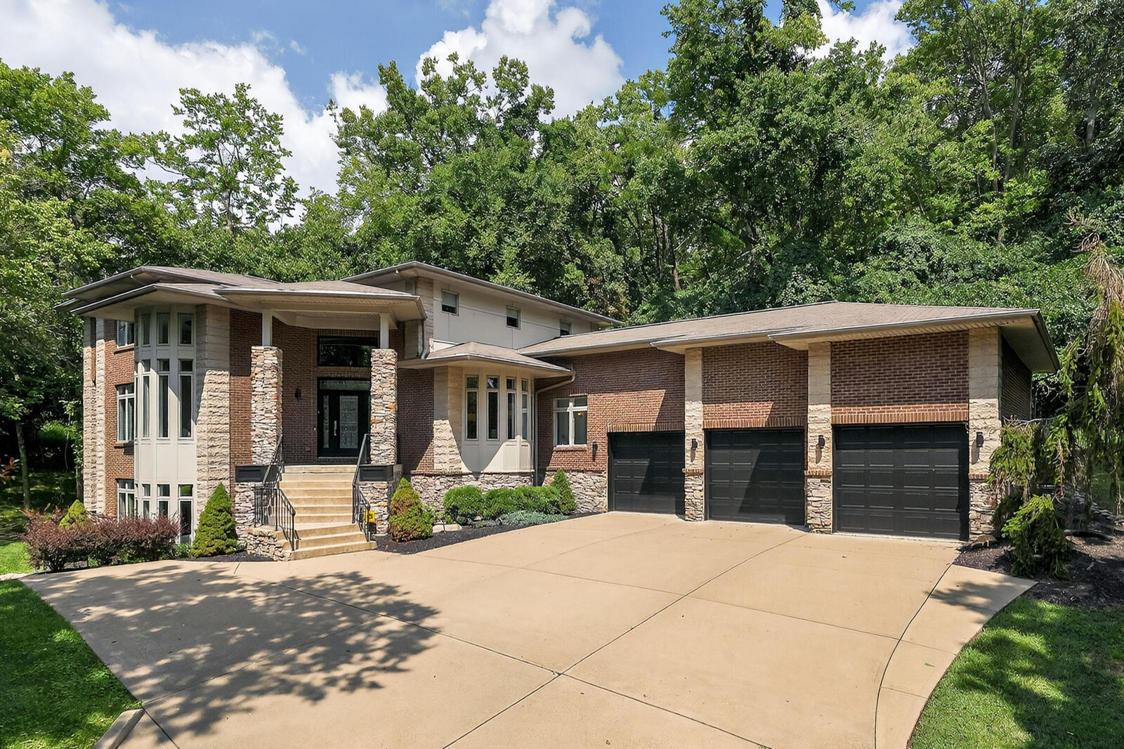 Property Photo:  39 Michelle Lane  KY 41075 