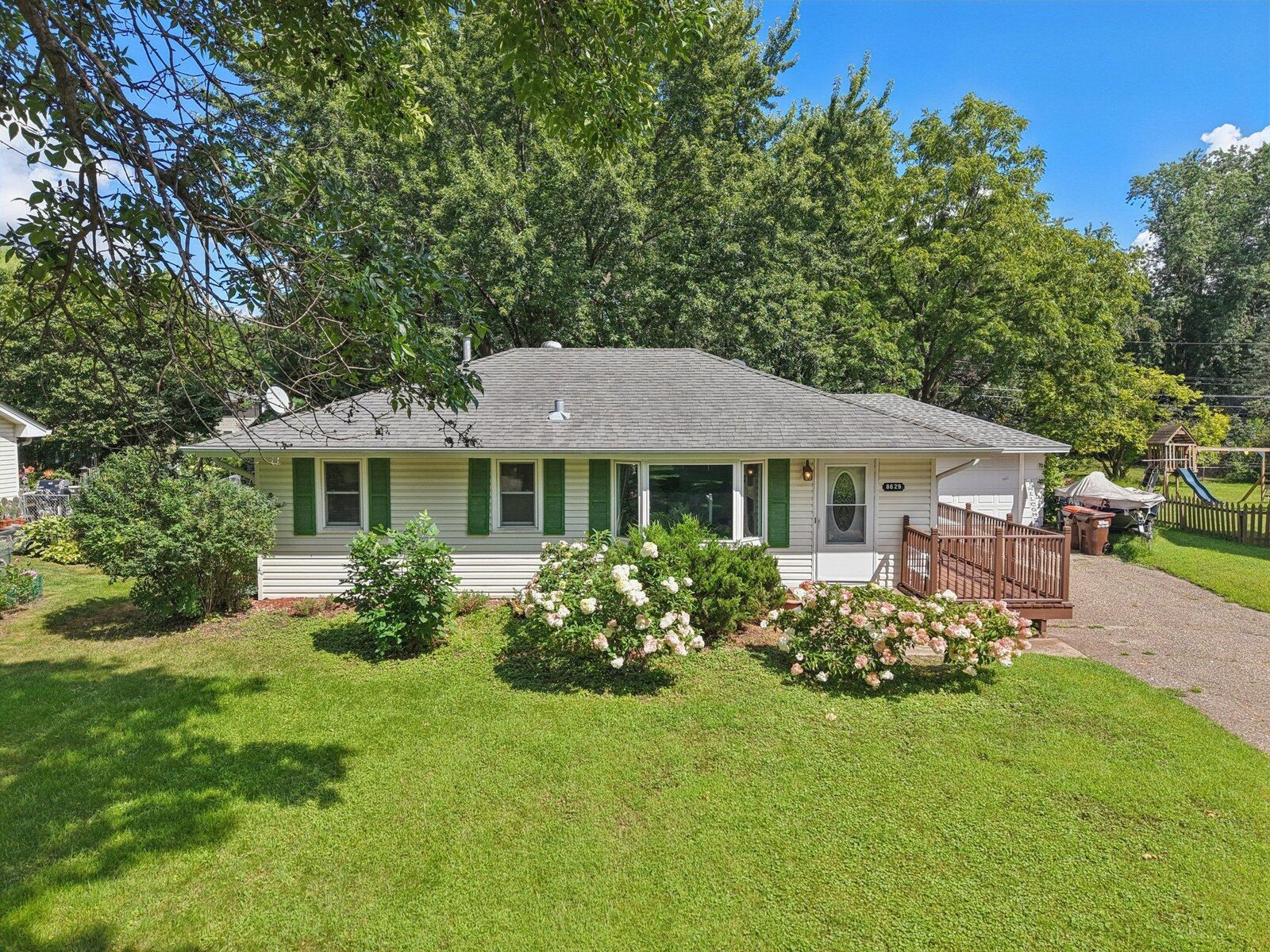 Property Photo: 8629 Ingersoll Avenue S MN 55016