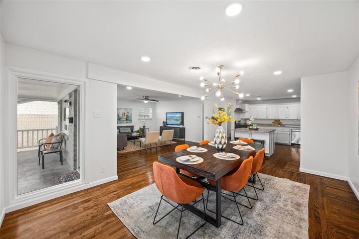 7024 Irongate Lane  Dallas TX 75214 photo