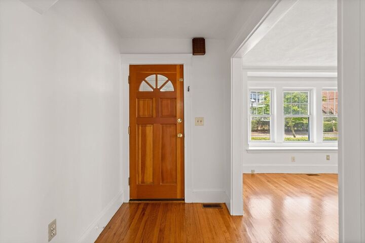 Property Photo:  14 Lake  MA 02474 