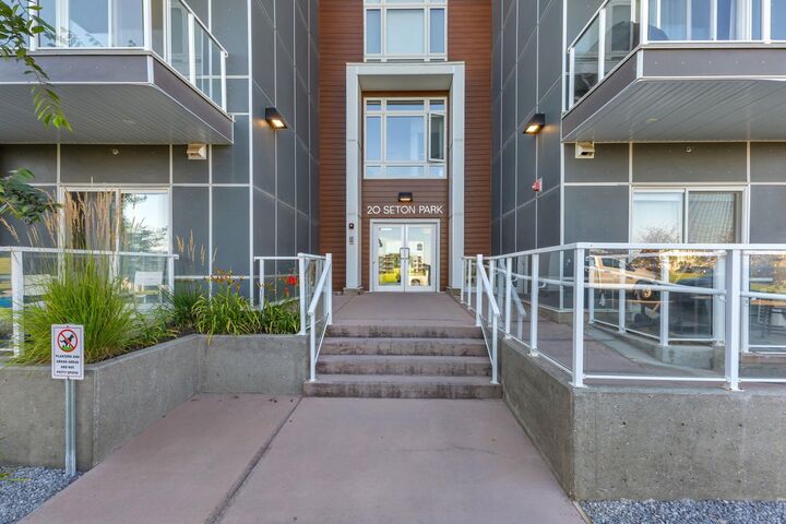 Photo de la propriété: 20 Seton Park SE 324 AB T3M 2V4