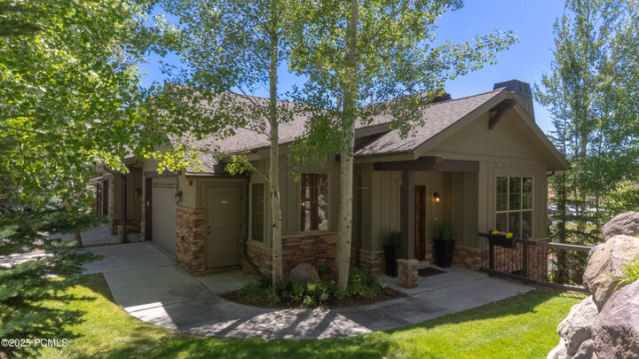 Property Photo: 14201 N Council Fire Trail UT 84036