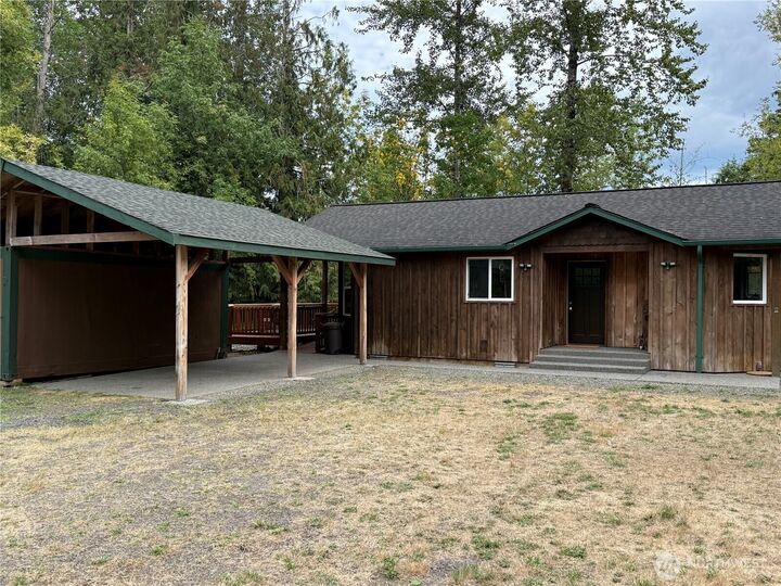Property Photo:  160  Hall Road  WA 98645 