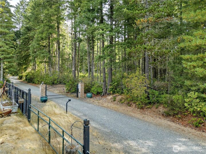 Property Photo:  402  Beef Creek Lane NW  WA 98380 