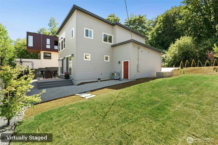Property Photo:  3010  Fauntleroy Avenue SW  WA 98126 