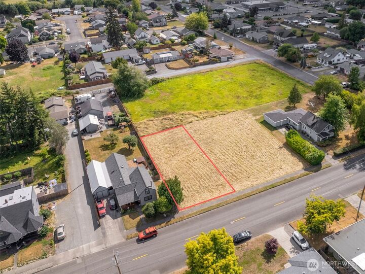 1206  7th Avenue SW  Puyallup WA 98371 photo