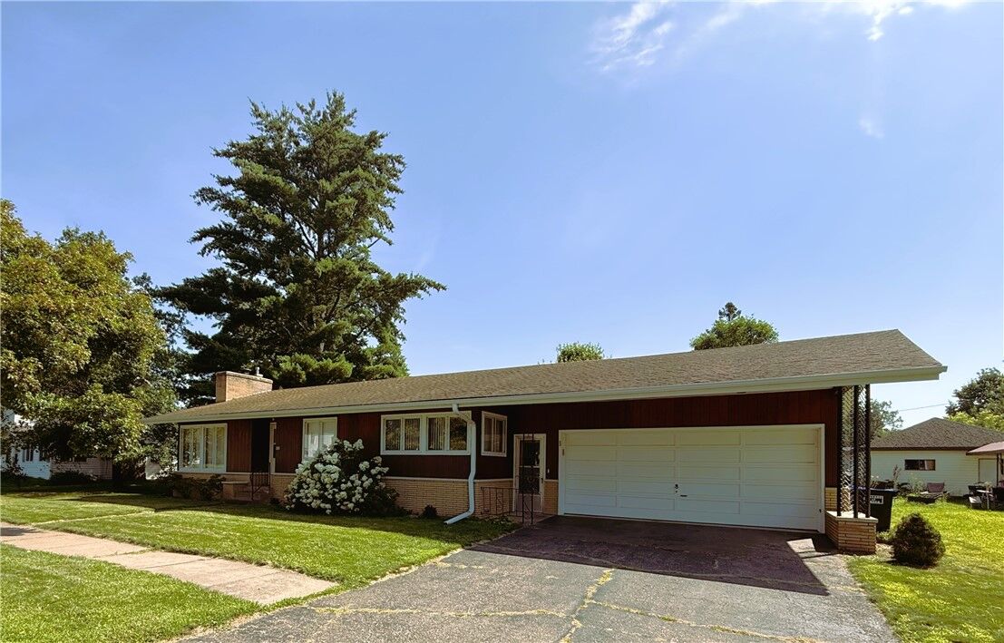 Property Photo: 616 N 3rd Street WI 54819