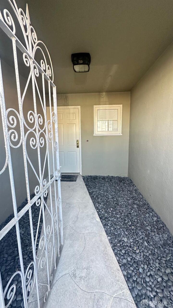 Property Photo: 2322 39th Avenue CA 94116